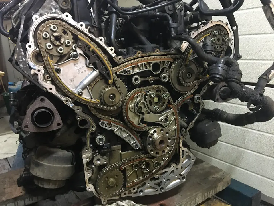 Audi 3.0 TDI motor javítás és vezérműlánc csere Budapest – minden, amit tudni kell az ASB, BMK, CASA, CDUC és CCWA motorokról